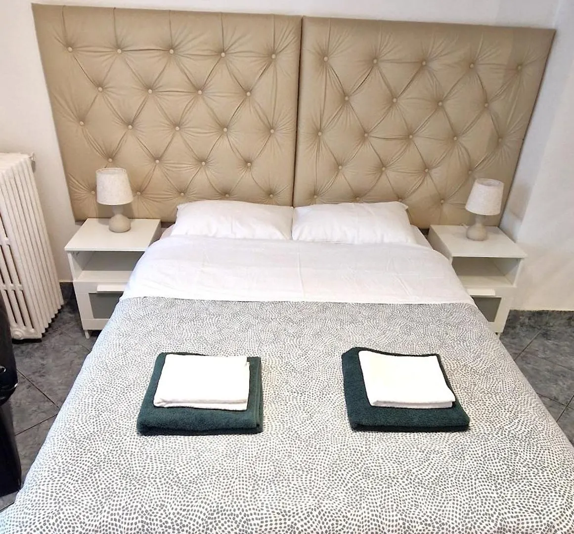 Domum Universitate Dalles - Intercontinental Bucarest Roumanie