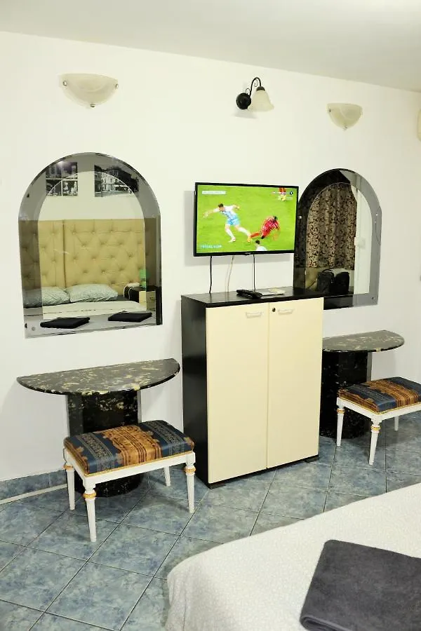 Apartment Domum Universitate Dalles - Intercontinental Bucharest Romania